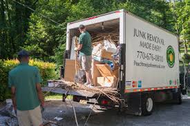 Best Retail Junk Removal  in Italy, TX